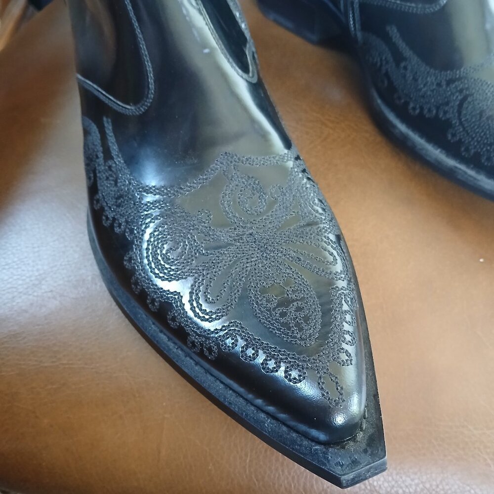 Mens black all leather short boots. New and Unworn.